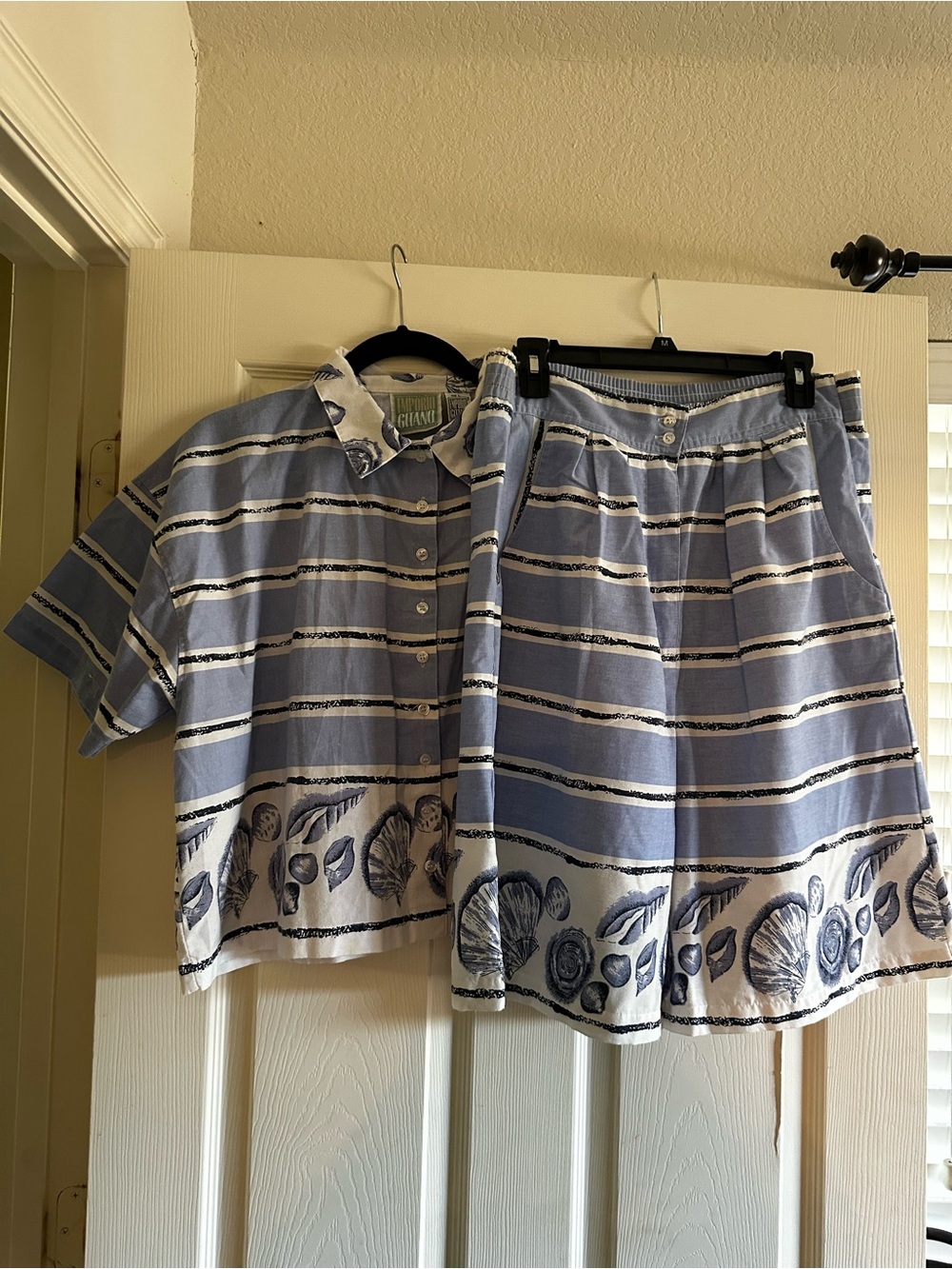 Vintage Emporium Gitano . Set of Bermuda short and button up  shirt. Size L